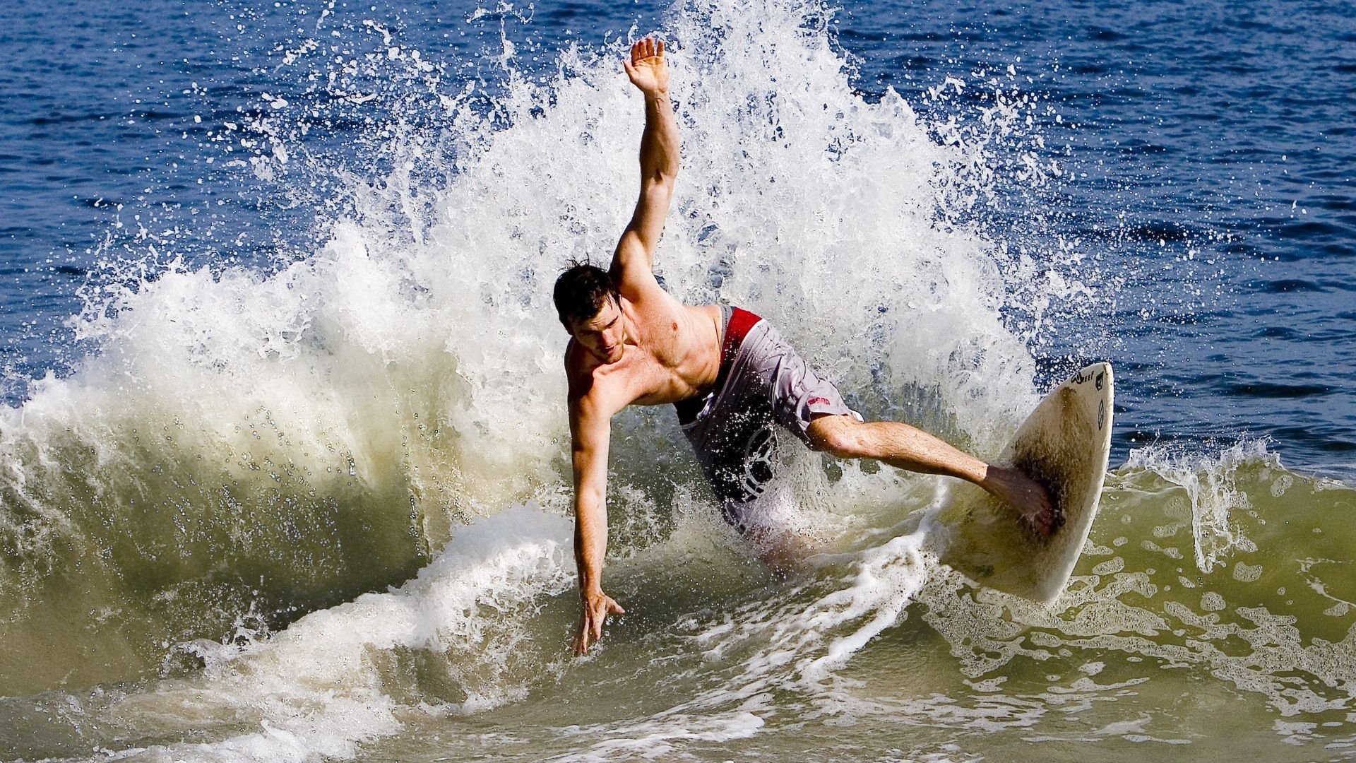 张家齐和陈芋汐争夺跳水金牌，焦点之战，张家齐陈芋汐夺金颁奖典礼